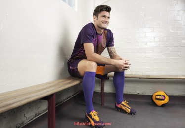 足球直播-火箭队的球队简介与文化传统：为何受到全球球迷喜爱？