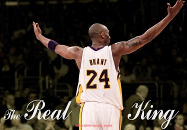 足球直播-火箭队最新比赛视频集锦及关键球员表现点评