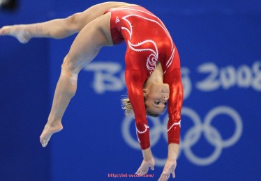 足球直播-直播间不仅是看比赛：世俱杯线上观赛空间管理实操要点