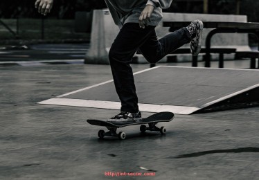 足球直播-意甲历史上参赛球队数量最少赛季数据回顾