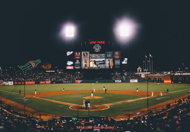 足球直播-球员想回归的意甲球队名单及体育转会市场分析