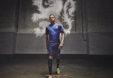 足球直播-世俱杯2023多特蒙德比赛录像回放：战术执行与精彩瞬间集萃