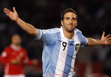 足球直播-世俱杯球队战术板分析与比赛战略调整实务指导