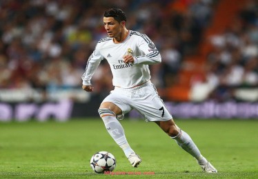 足球直播-意甲球队装备库及球衣款式介绍